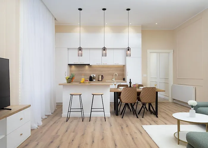 Grand Munz Apartman Pula